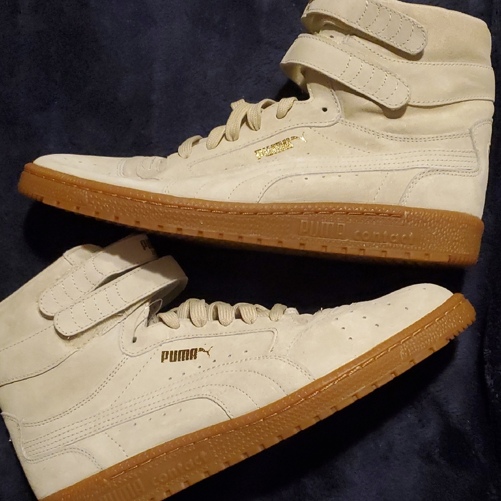 PUMA Women's Cream High-Top Sneakers with Brown Sole. Never Worn. New.No Box